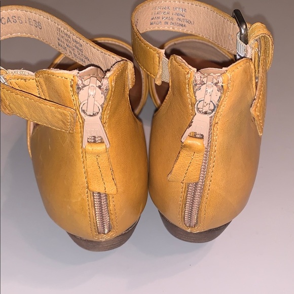 Miz Mooz Cassie Women's Leather Mustard Yellow Ankle Strap Sandals 38 - Picture 5 of 16